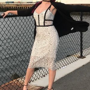 Express lace dress